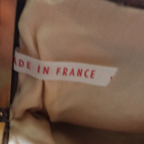 Vintage made in France tapestry castle surrounded by flowers 7 by 6 inches - Picture 3 of 4